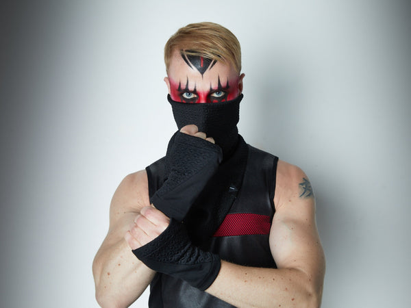 WRW2 Q8 Black gloves