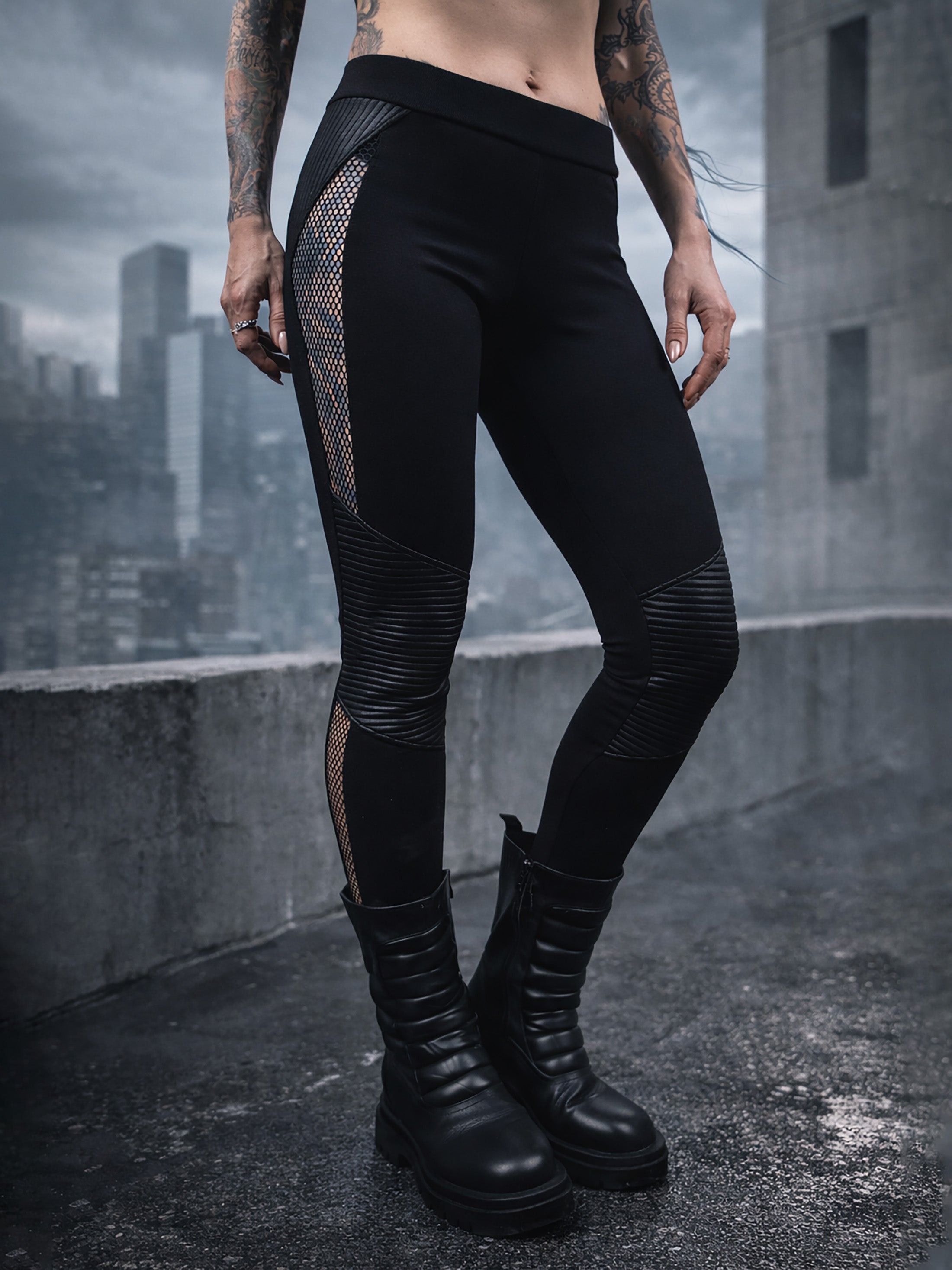 PA-M Black leggings with mesh inserts