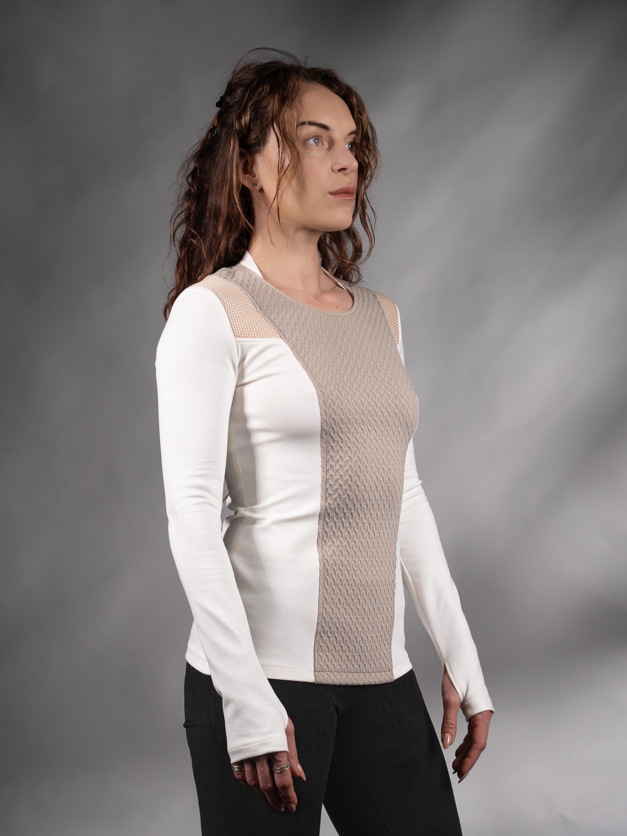 PT-CC1-05 White/beige cyberpunk sweater