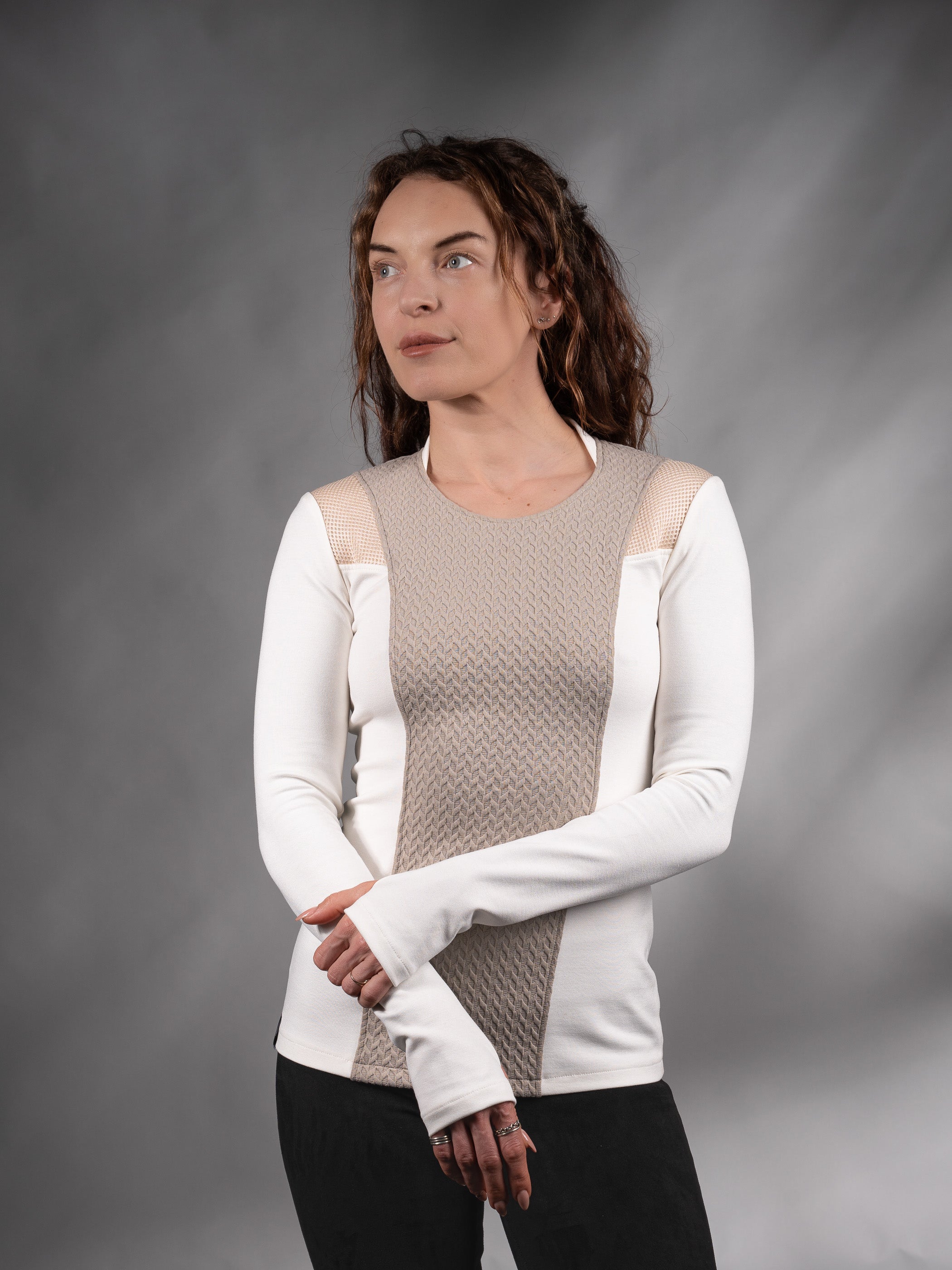 PT-CC1-05 Weißer/beiger Cyberpunk-Pullover