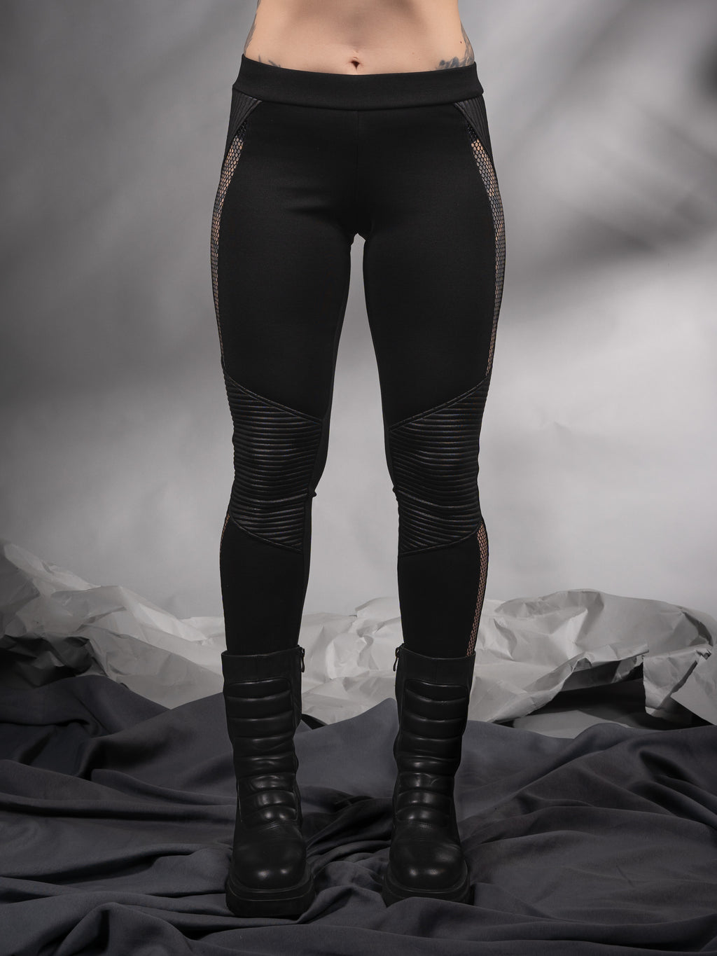 PA-M Schwarze Leggings mit Mesh-Einsätzen