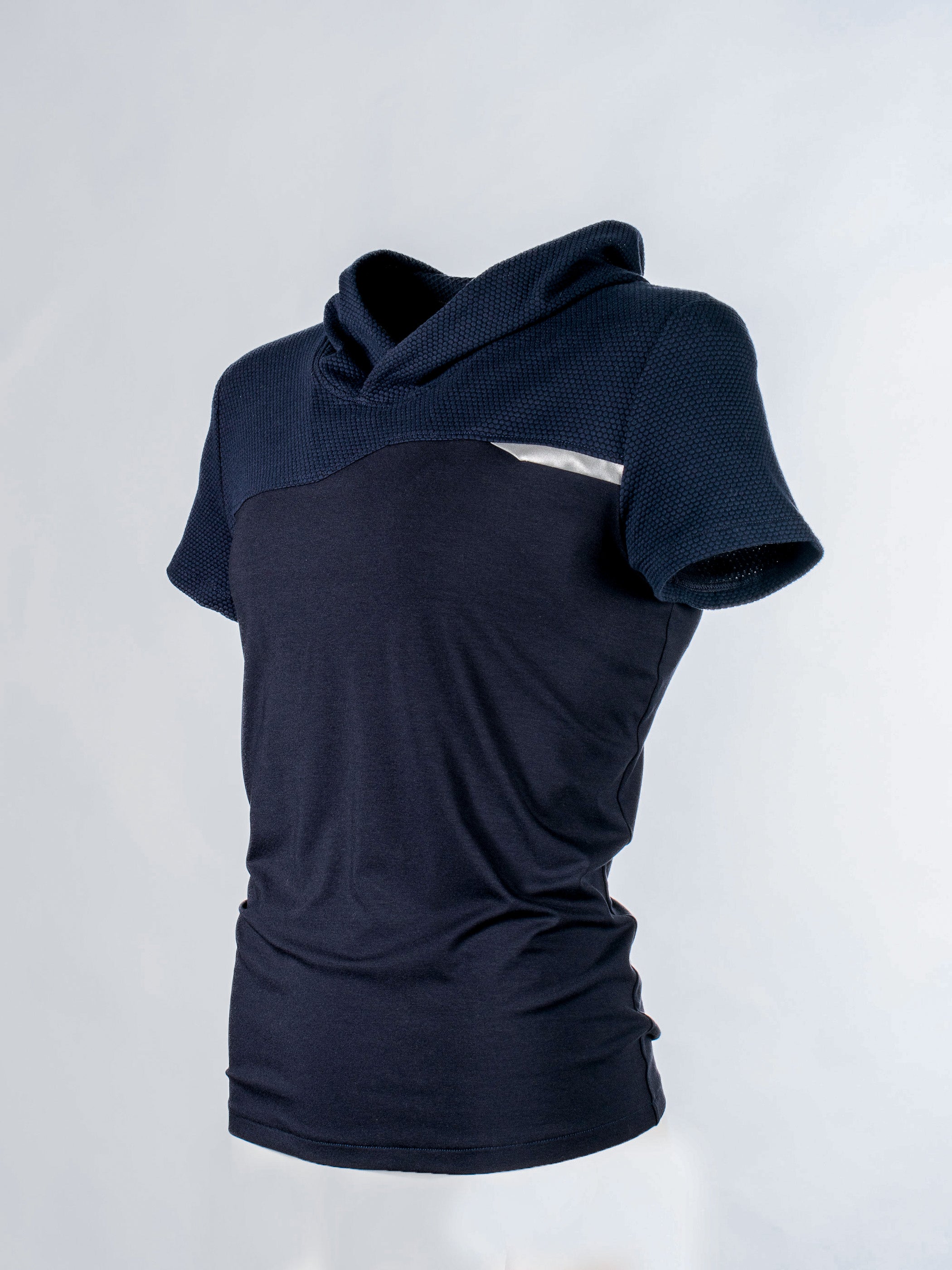 Chemise à capuche MTS-87