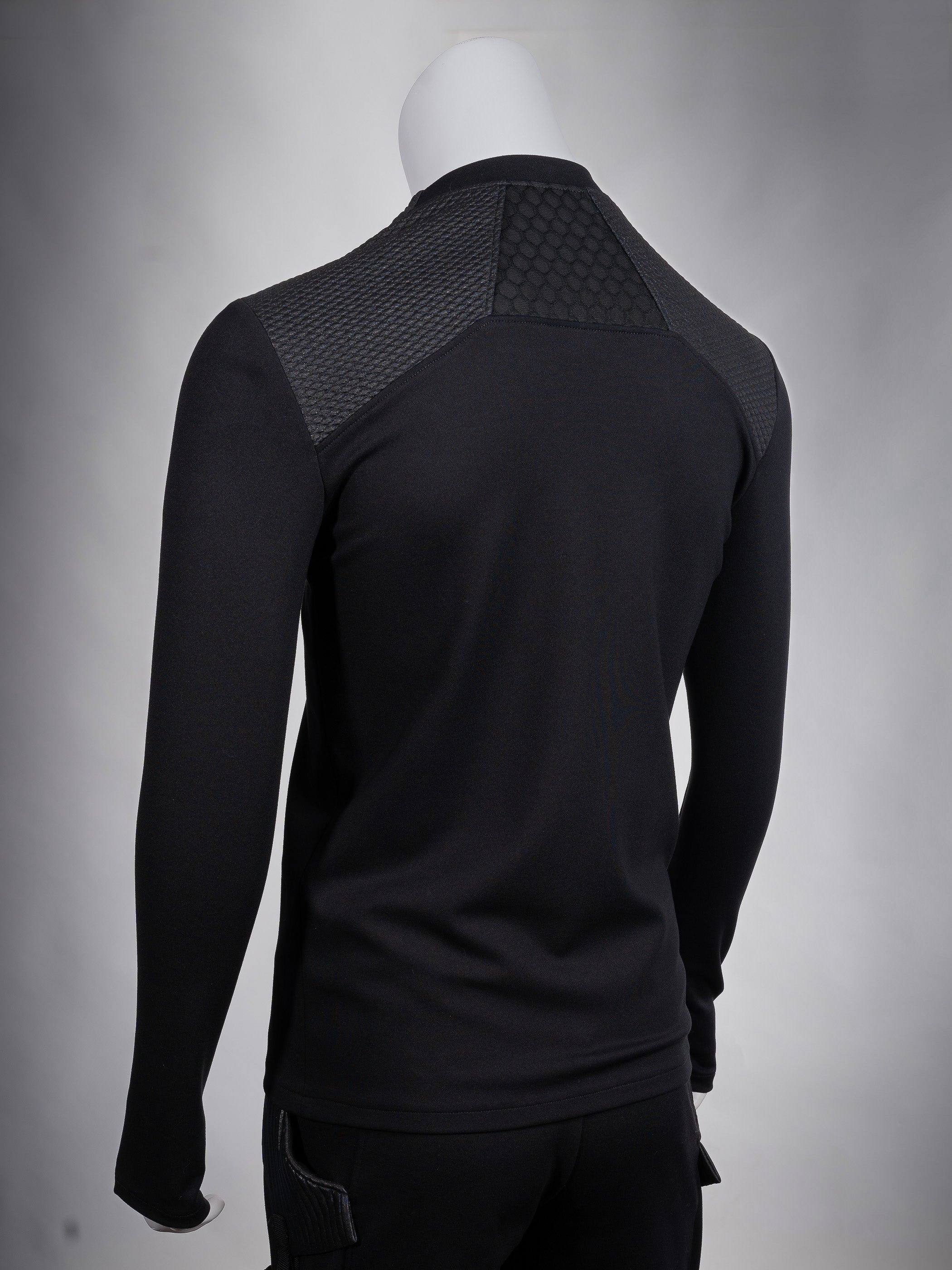 ILM – Black Futuristic Pullover