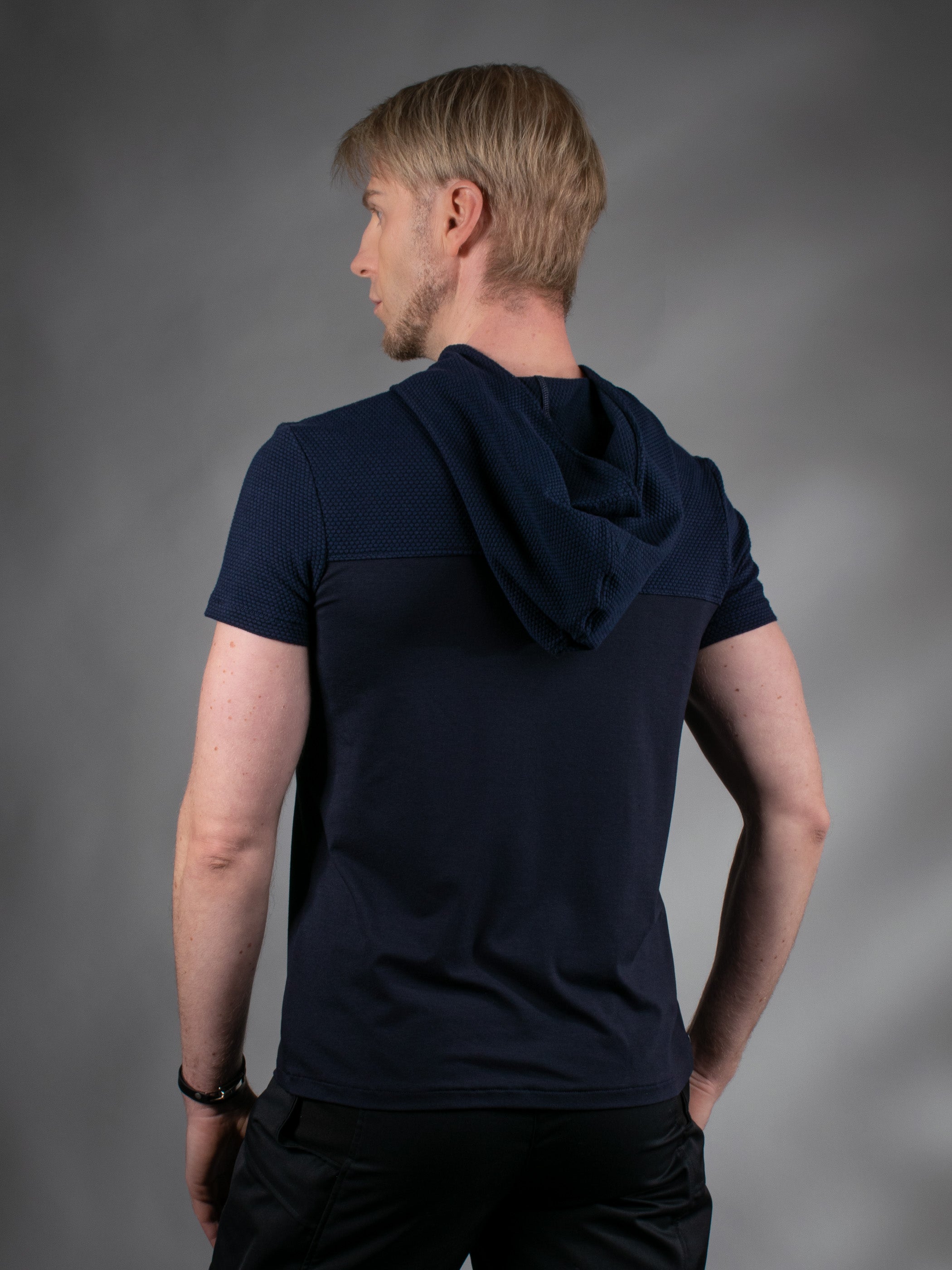 Chemise à capuche MTS-87