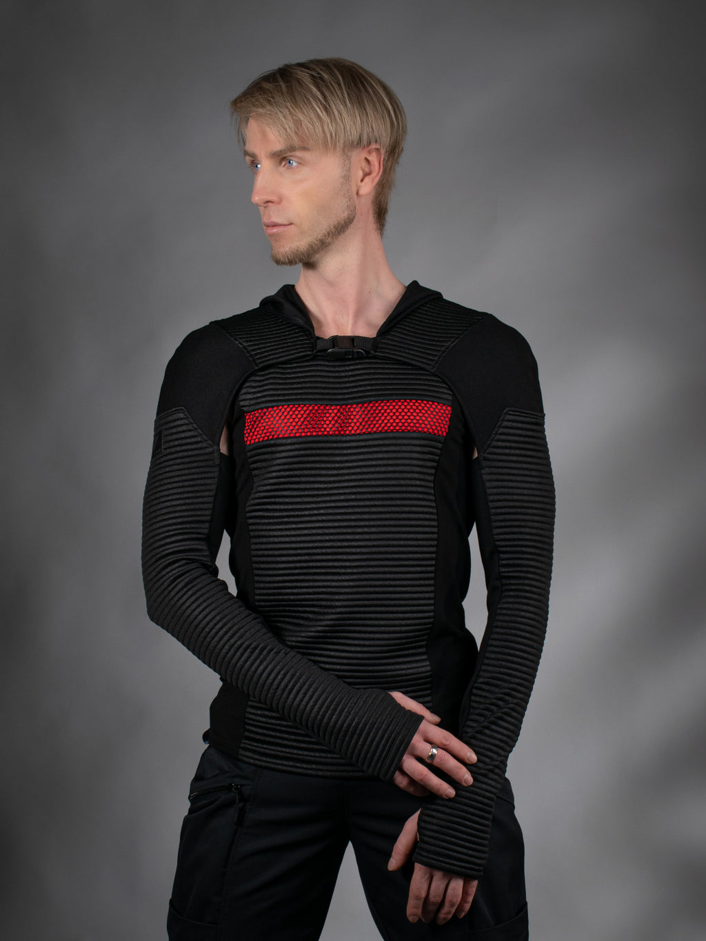 SH50 Q2 Hooded men shrug