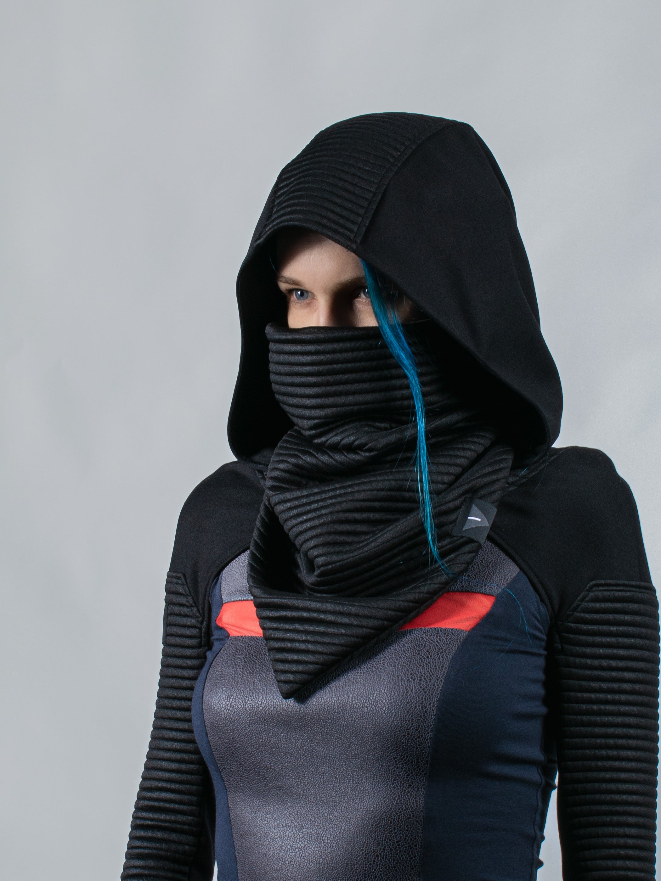 SC2 Q2 Schwarzer Militärschal