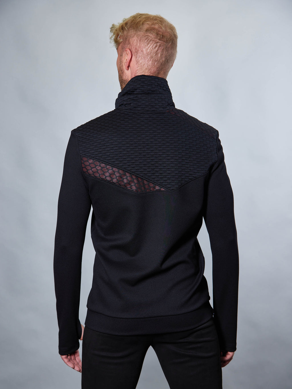 PR-PQ10 Futuristischer Pullover