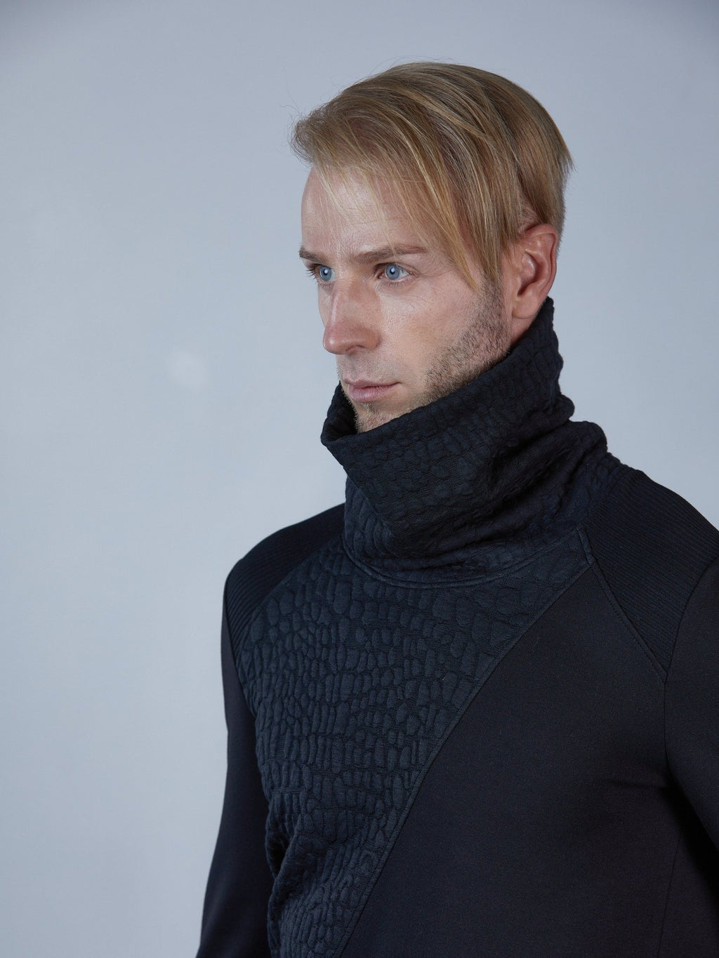 AB Asymmetrischer Pullover