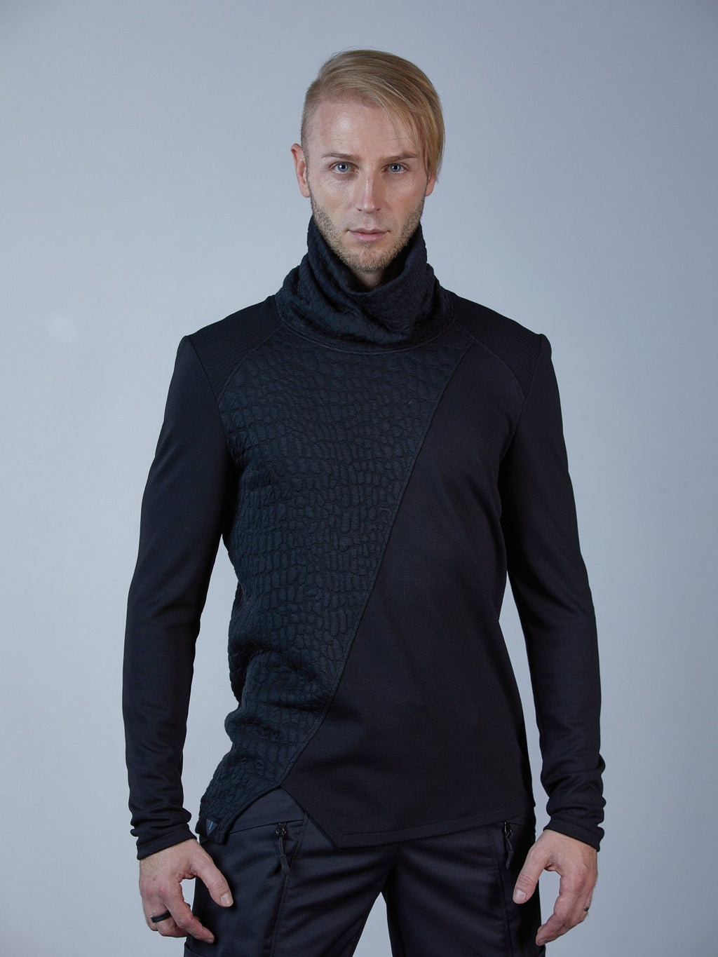 AB Asymmetrischer Pullover