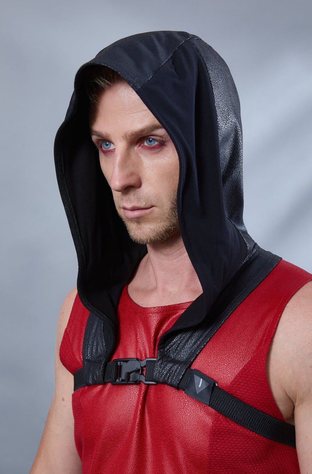 ERH Schwarze Kapuze mit Magnetschnalle