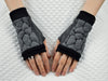 WRP-4S bu Fingerless mittens