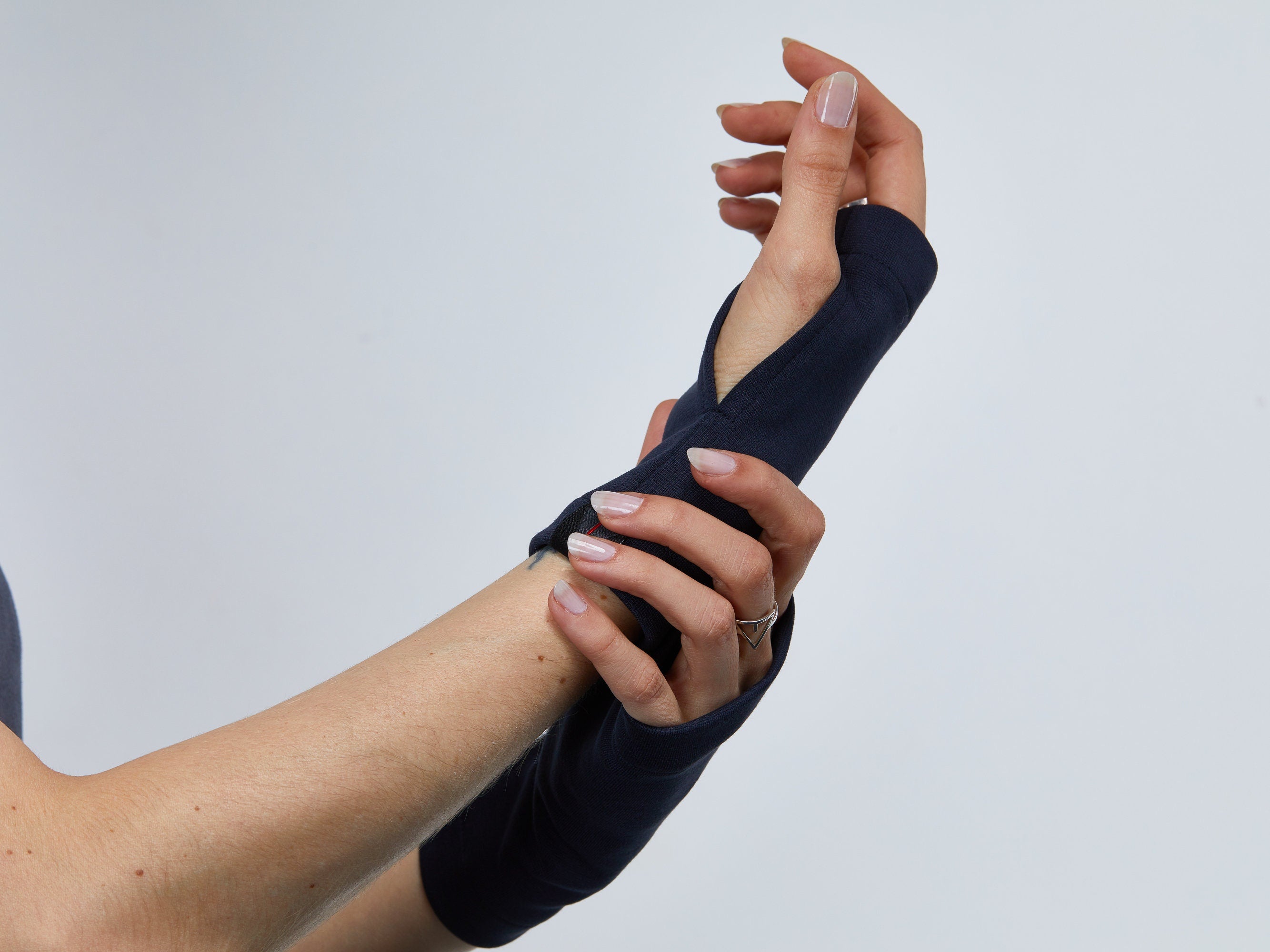 WRW-8 Graue Armstulpen