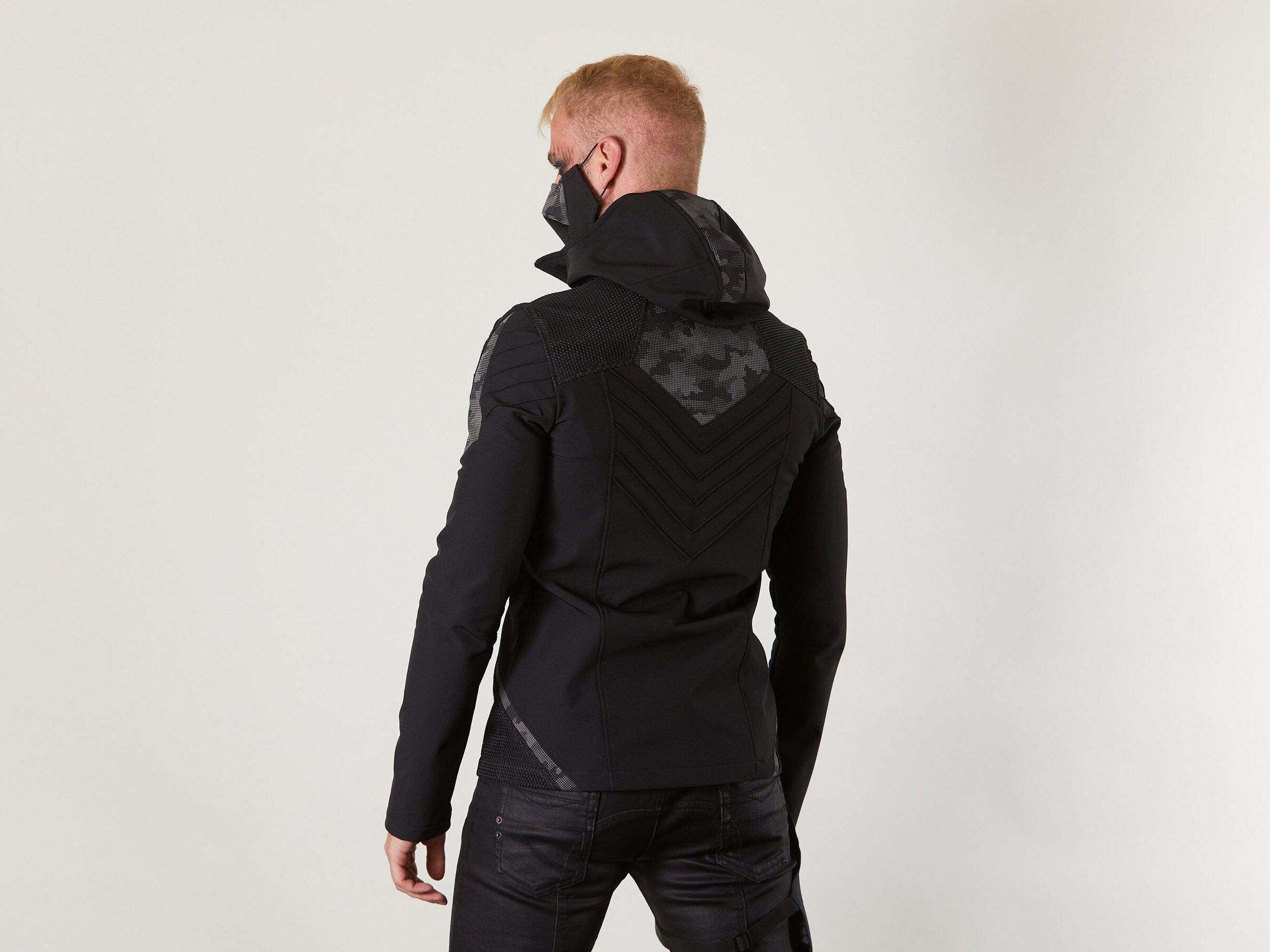 SIX-R ​​Schwarze Softshelljacke, reflektierend