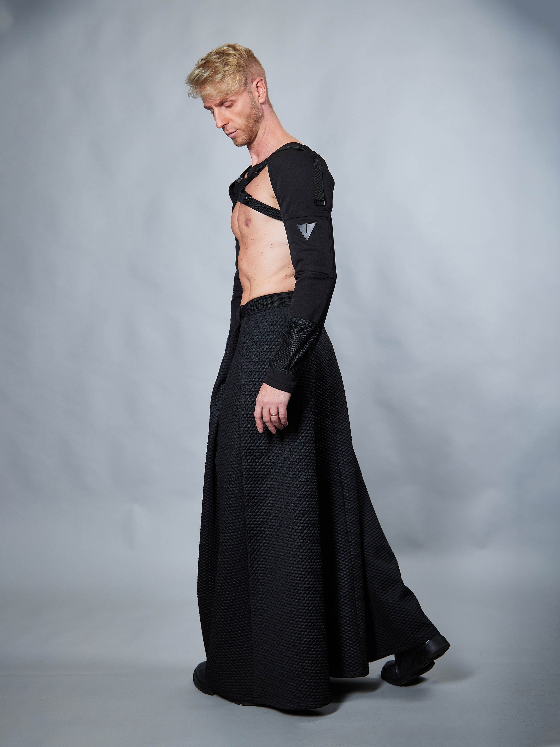 SK-C Schwarzer Herren-Maxirock mit versteckter Tasche