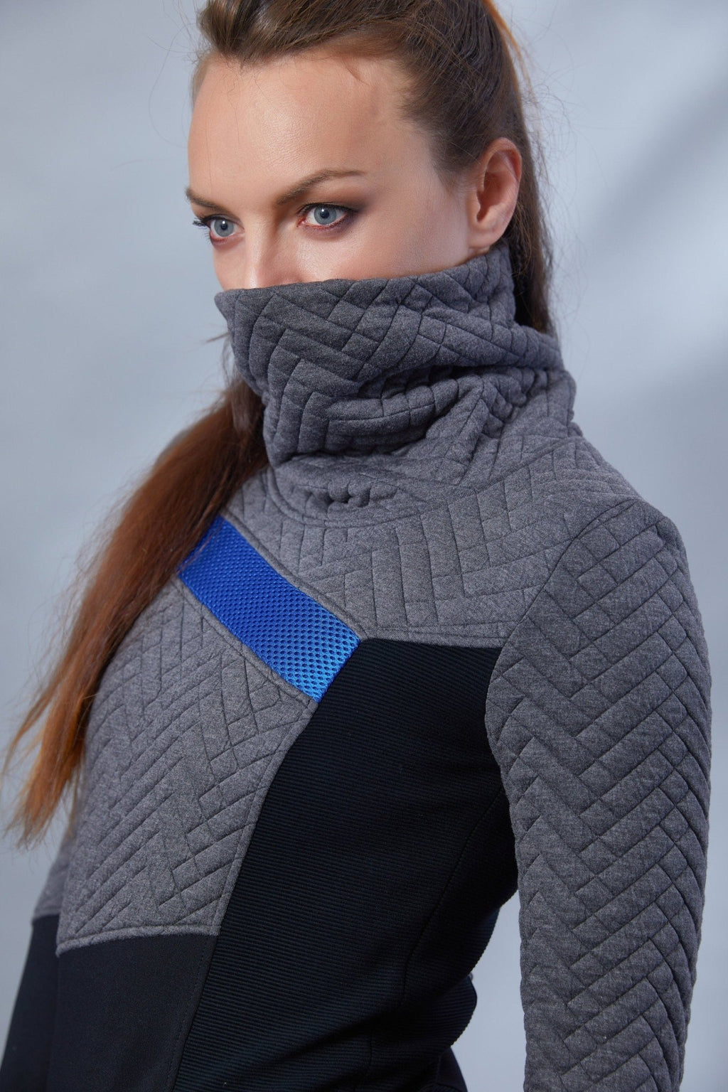 LL-8 Gray asymmetrical sweater with high neck - zolnar