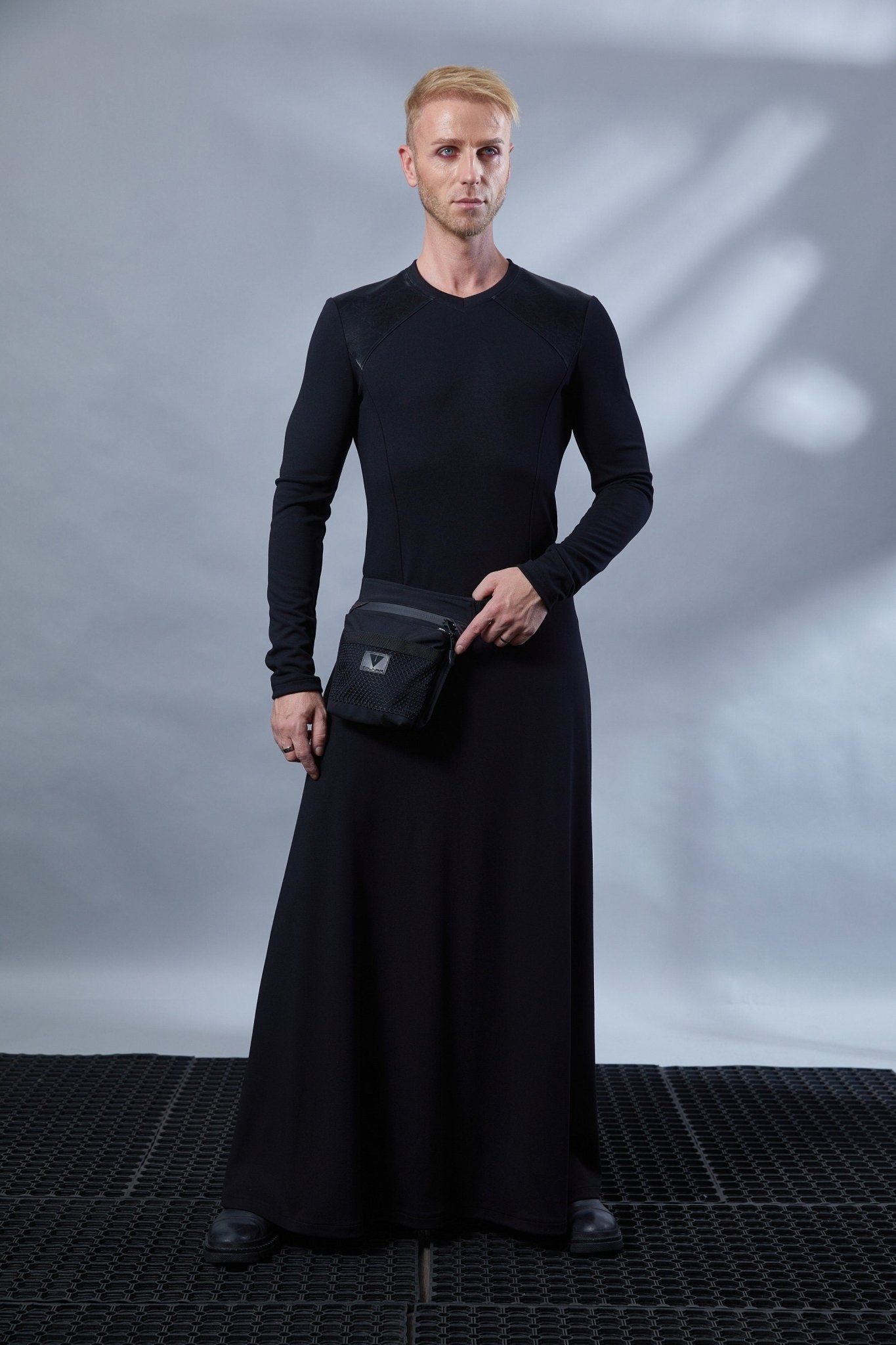 MD Black men's v-neck dress - zolnar