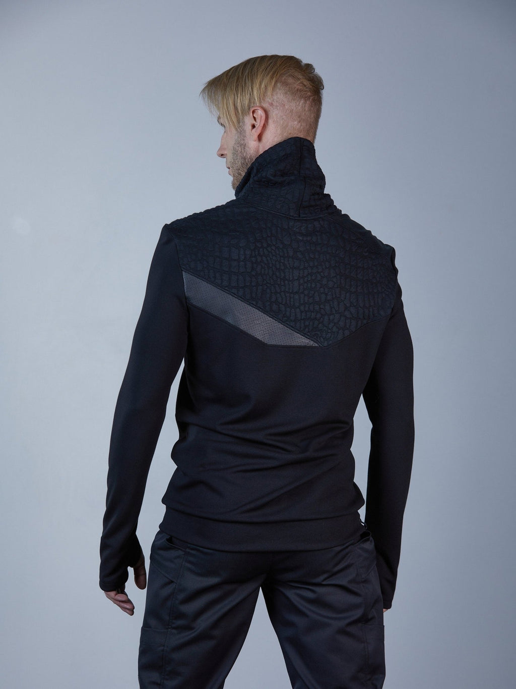 PR schwarzer Pullover