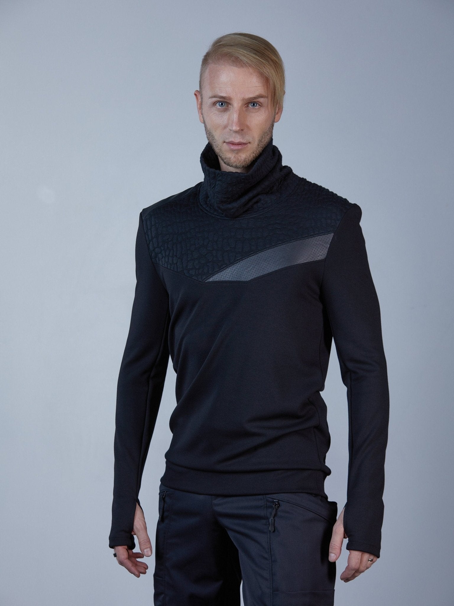 PR schwarzer Pullover